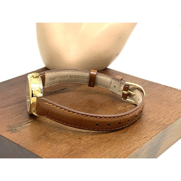 Timex Women's Watch T2J761 Indiglo Quartz Brown Leather Band Petite Date 25mm - Picture 9 of 14